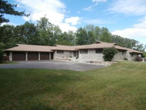 280 E Haven Dr, Owosso, MI 48867 photo 1