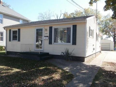 612 E Comstock St, Owosso, MI 48867 photo 1