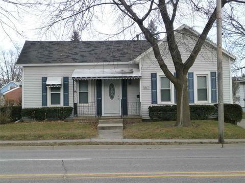 817 E Main St, Owosso, MI 48867 photo 1