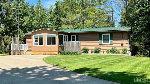 1162 E Henderson, Owosso, MI 48867 photo 1