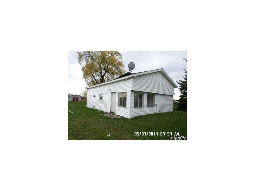8770 E Burt, Birch Run, MI 48415 photo 1