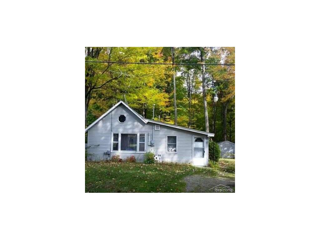 4455 E Townline Lk, Harrison, MI 48625 photo 1
