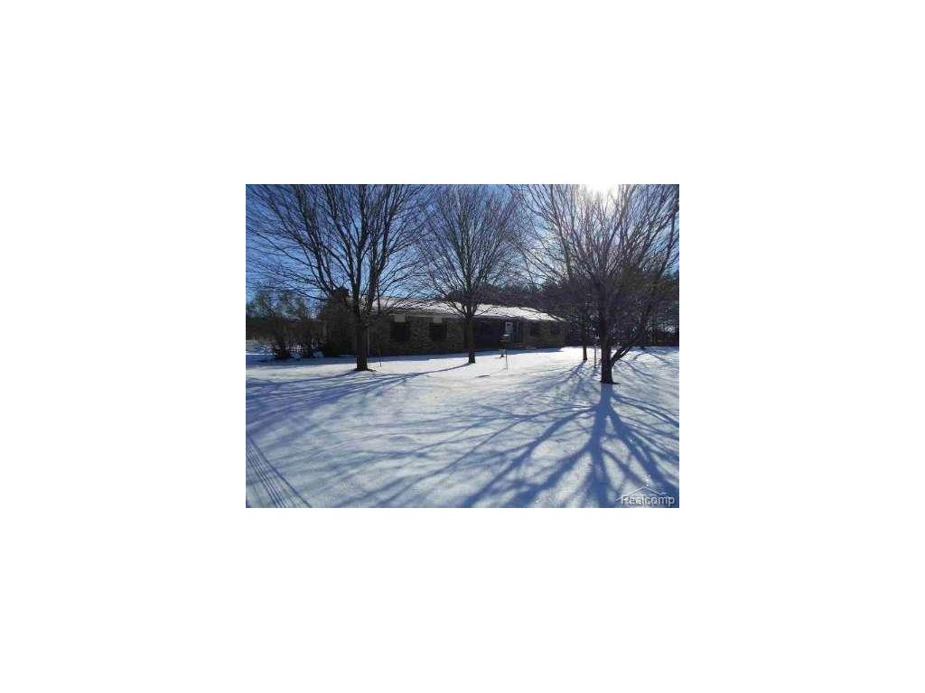 4262 Fehn, Hemlock, MI 48626 photo 1