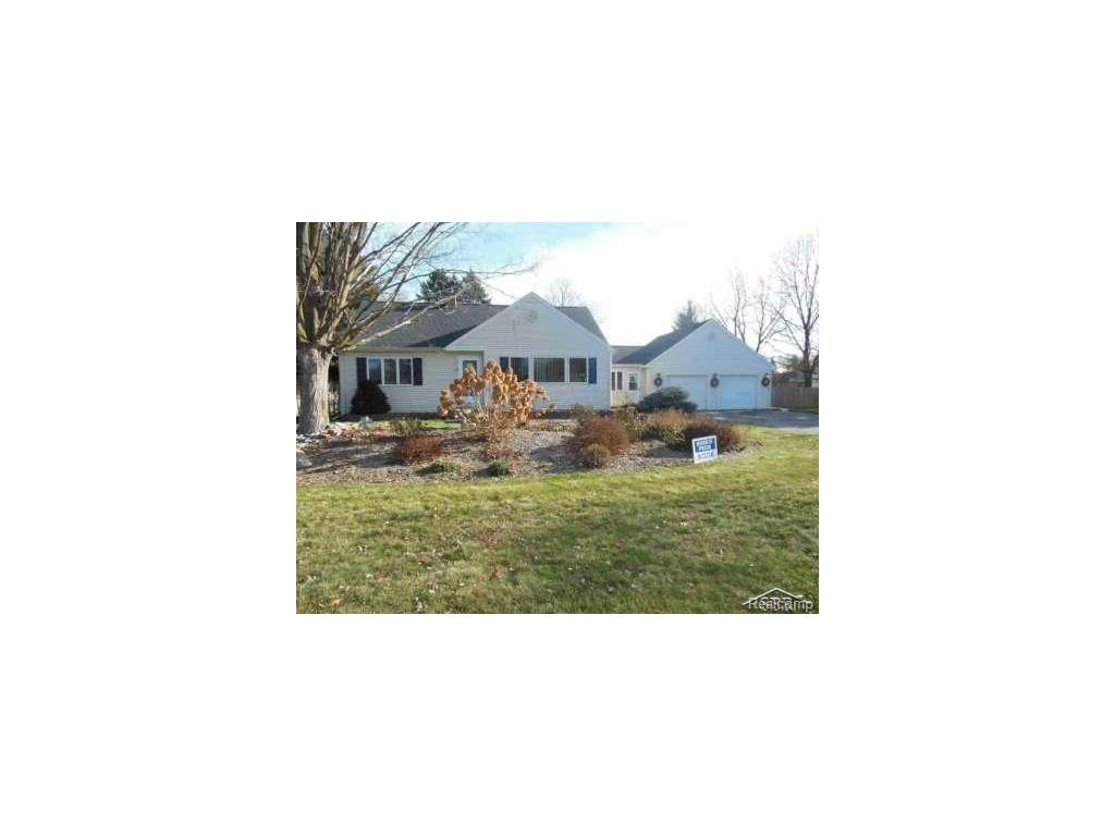352 N Maple, Hemlock, MI 48626 photo 1