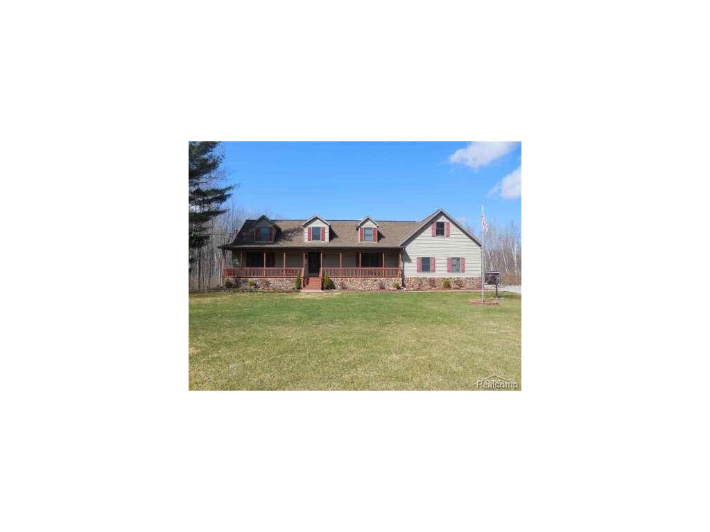5676 Sheridan Rd, Vassar, MI 48768 photo 1