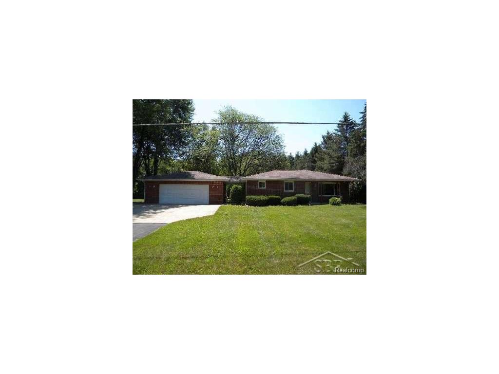 3348 E Moore, Saginaw, MI 48601 photo 1