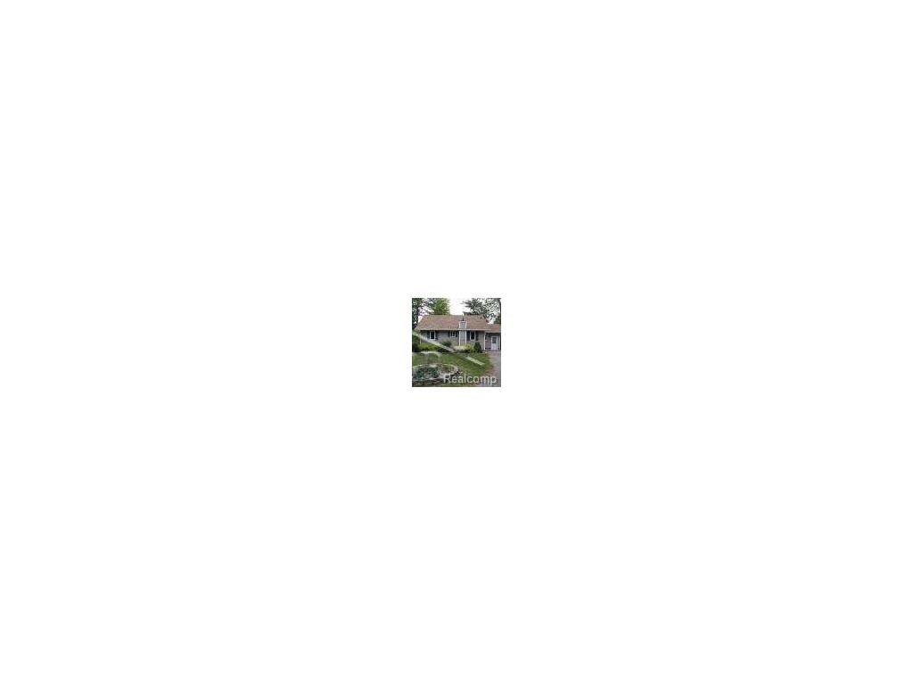 80 Lockwood St, Gladwin, MI 48624 photo 1