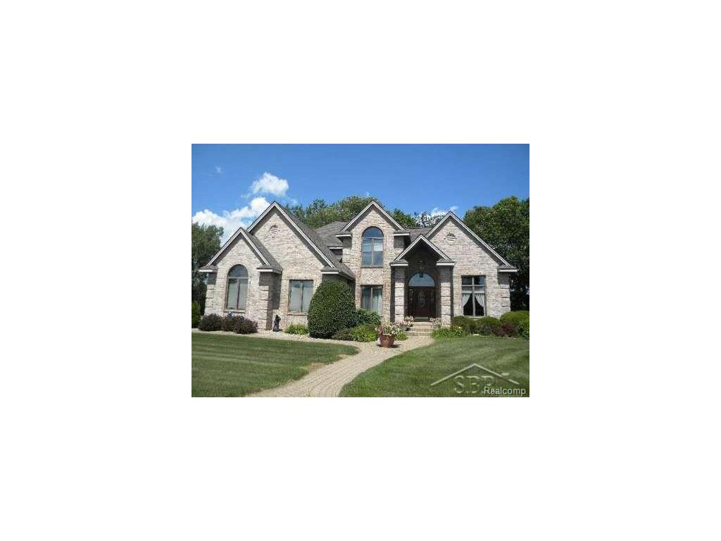 7333 E Curtis, Frankenmuth, MI 48734 photo 1