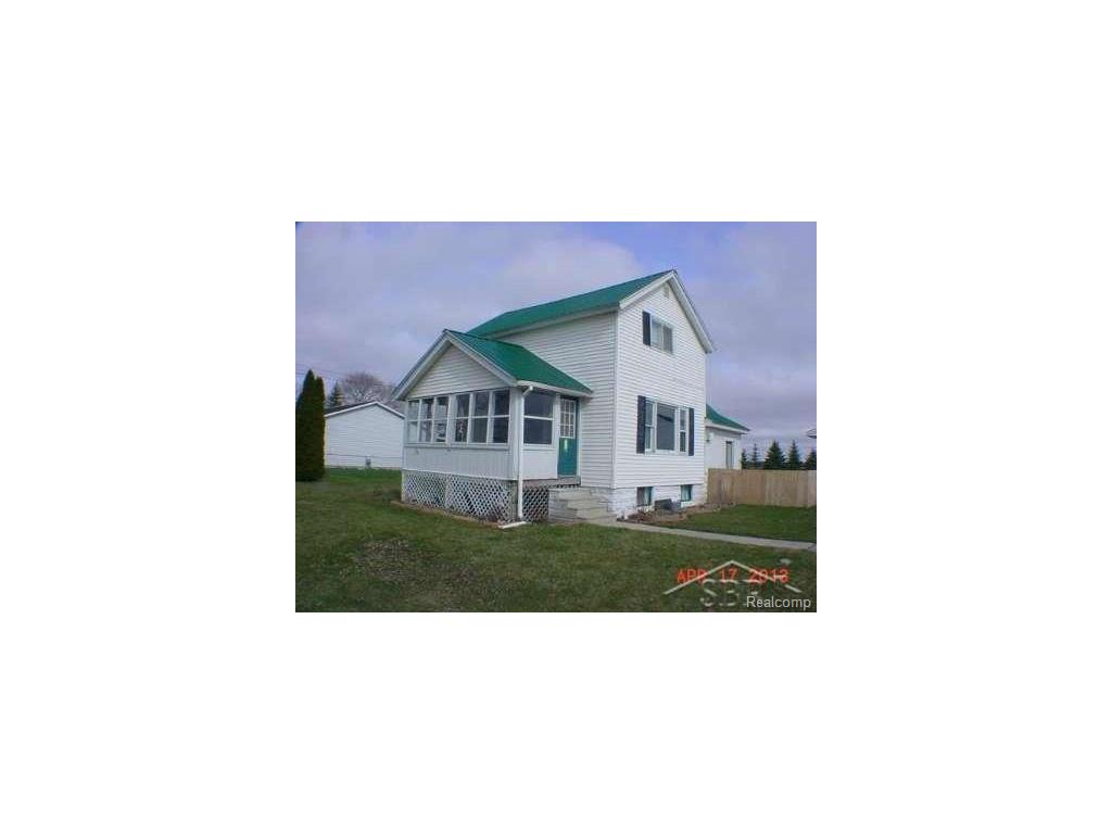 1817 E Beaver Rd, Kawkawlin, MI 48631 photo 1