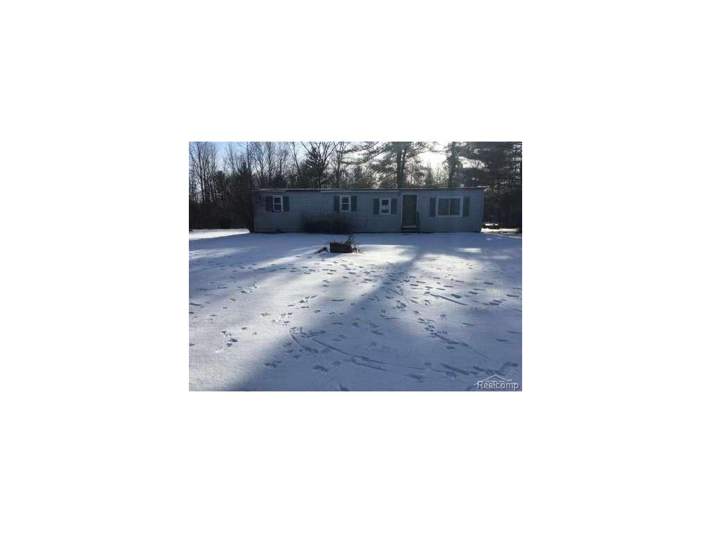 1954 E Pine River Rd, Midland, MI 48640 photo 1