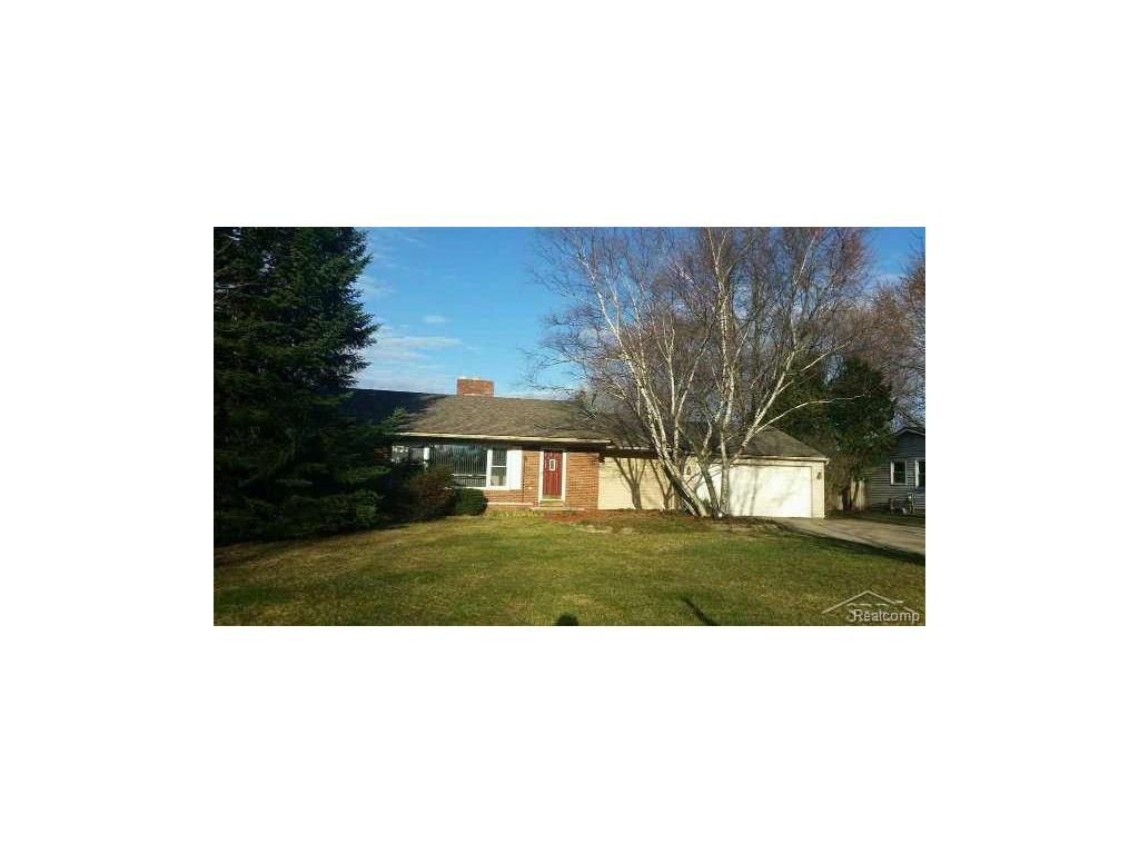 224 Brookside Dr, Flushing, MI 48433 photo 1