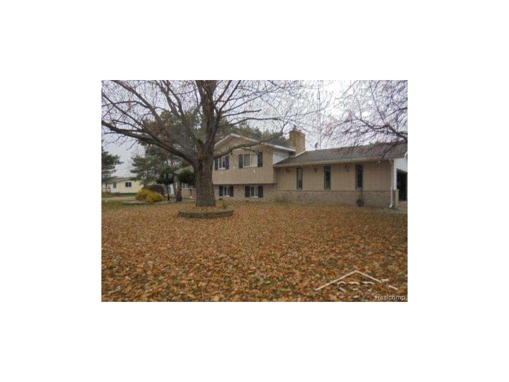 2530 S Ringle Rd, Vassar, MI 48768 photo 1