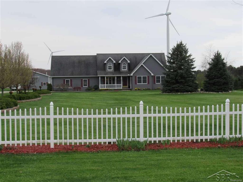 9476 E Monroe, Wheeler, MI 48662 photo 1