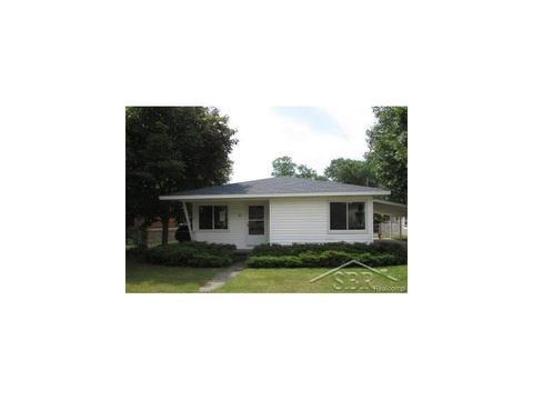 203 Spring St, Kawkawlin, MI 48631 photo 1