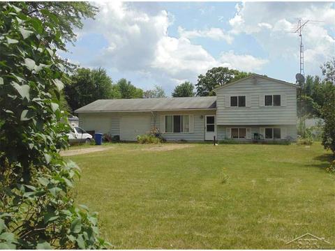 1136 E Willard Rd, Clio, MI 48420 photo 1