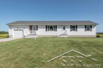 719 E Dopp Rd, Midland, MI 48640 photo 1