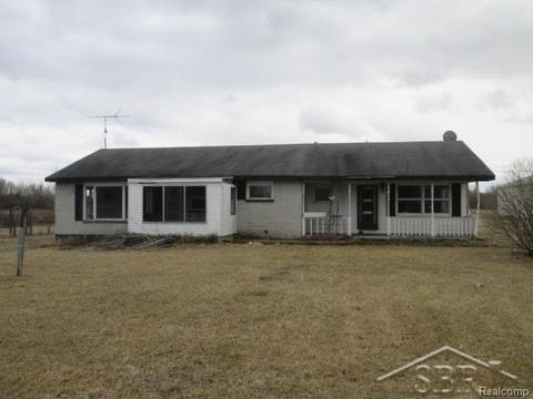 575 Ritchie, Gladwin, MI 48624 photo 1