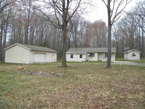280 Pine, Harrison, MI 48625 photo 1