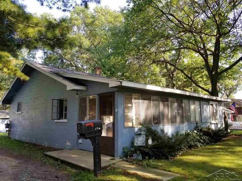 1041 S 9th St, Au Gres, MI 48703 photo 1
