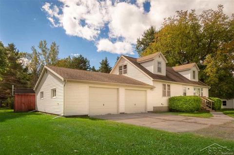 722 E Cedar St, Standish, MI 48658 photo 1