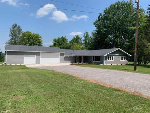15910 Dice, Hemlock, MI 48626 photo 1