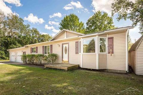 128 E June St, Gladwin, MI 48624 photo 1