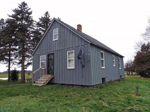 4550 S Raucholz, Hemlock, MI 48626 photo 1