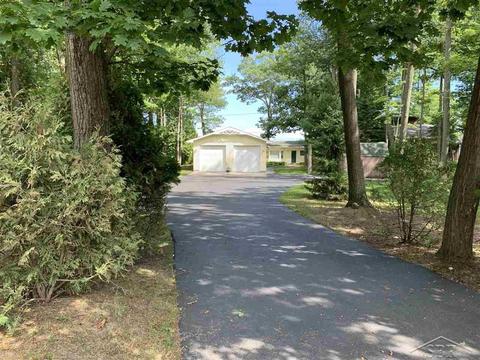 65 S Huron, Au Gres, MI 48703 photo 1