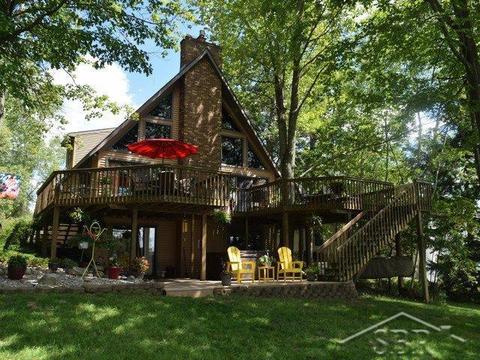 4715 Schilly Ct, Gladwin, MI 48624 photo 1