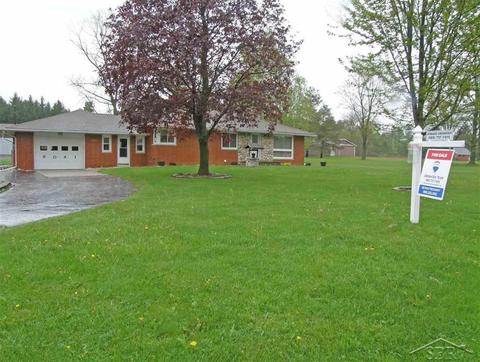 8041 E Richfield Rd, Davison, MI 48423 photo 1