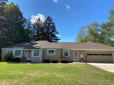 135 Cherry St, Hemlock, MI 48626 photo 1