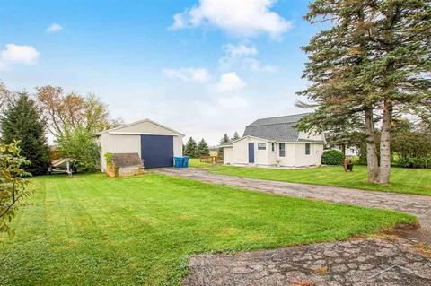 4420 E Laporte, Freeland, MI 48623 photo 1