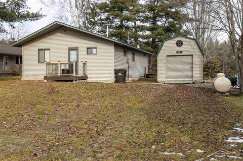 1127 Pineway Dr, Gladwin, MI 48624 photo 1
