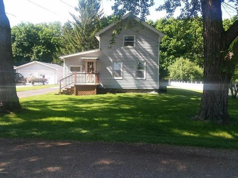 420 E Union Dr, Coldwater, MI 49036 photo 1