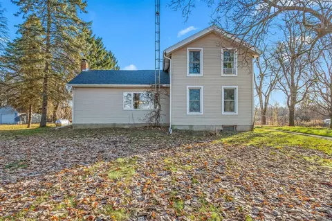 3651 Steamburg Rd, Hillsdale, MI 49242