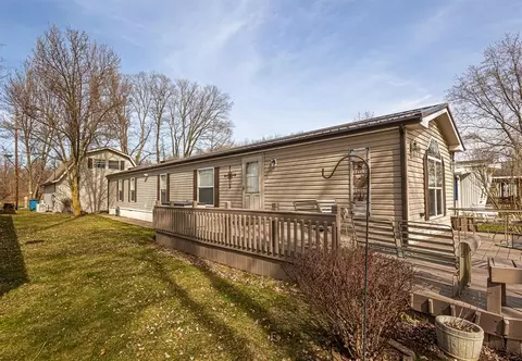 563 Sassafras Dr, Coldwater, MI 49036