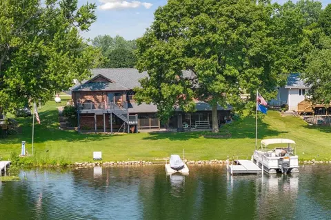 2663 Hemlock Rd, Quincy, MI 49082