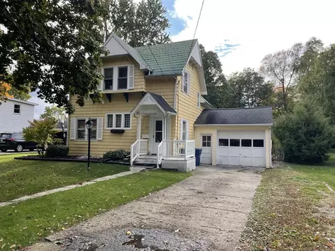 87 Balfour Dr, Coldwater, MI 49036