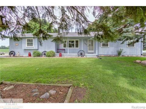 3025 E Round Lake Rd, Dewitt, MI 48820 photo 1