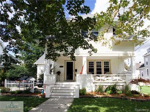 407 E Walker St, Saint Johns, MI 48879 photo 1