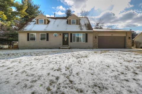 3241 Whitetail Ln, Owosso, MI 48867 photo 1