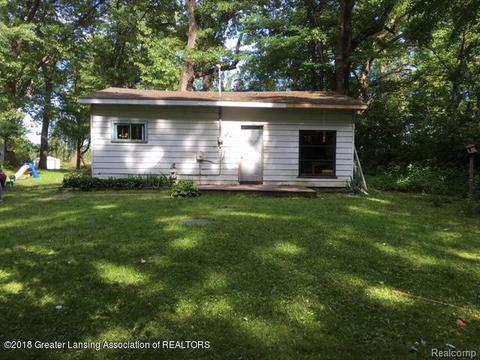 15609 Outer Dr, Bath, MI 48808 photo 1