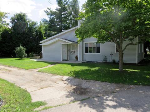 1615 Perch St, Meridian Charter Twp, MI 48840 photo 1