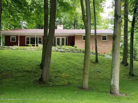 6526 Glenkirk Dr, Windsor Twp, MI 48821 photo 1