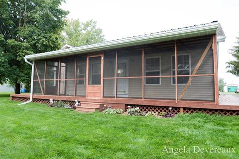 440 Swift Dr, Stanton, MI 48888 photo 1