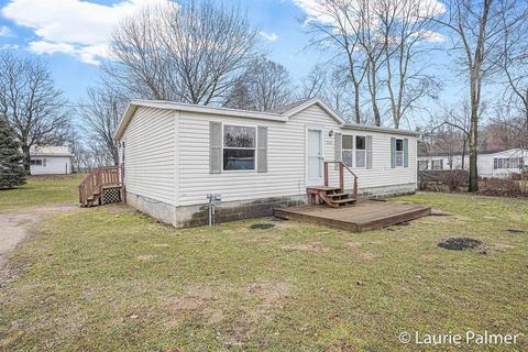 308 Burgess St, Lyons, MI 48851 photo 1