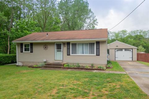 215 N Augusta Dr, Augusta, MI 49012 photo 1