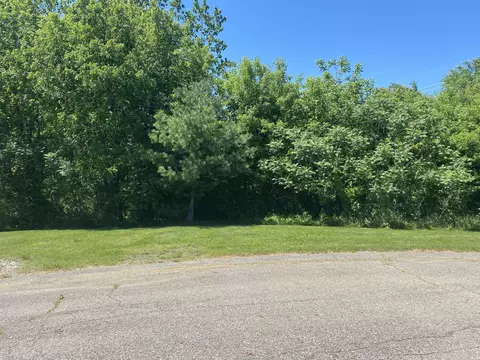 18 Diamond Harbor Ct, Penn, MI 49031
