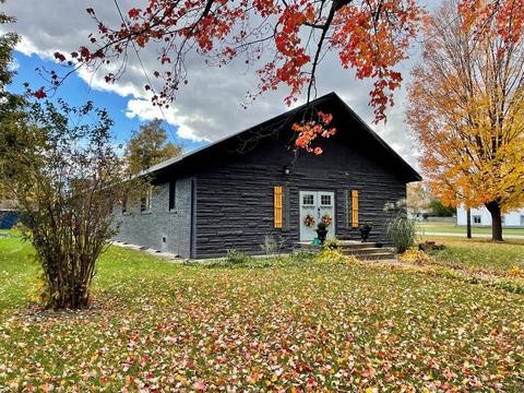 206 E St Joseph St, Lawrence, MI 49064 photo 1
