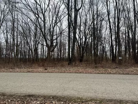 North Shore Drive, Jefferson, MI 49112